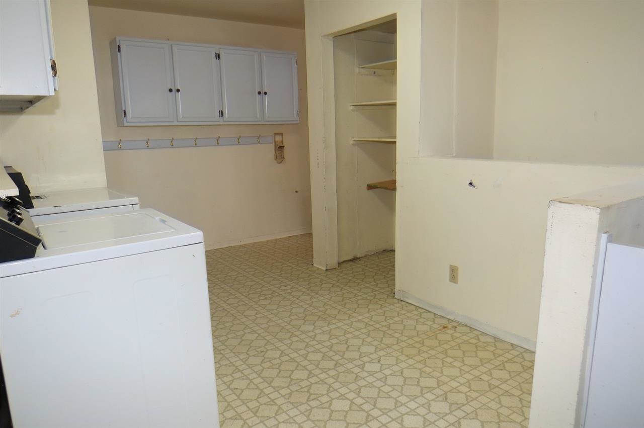 455 W Spokane Ave - Photo 9