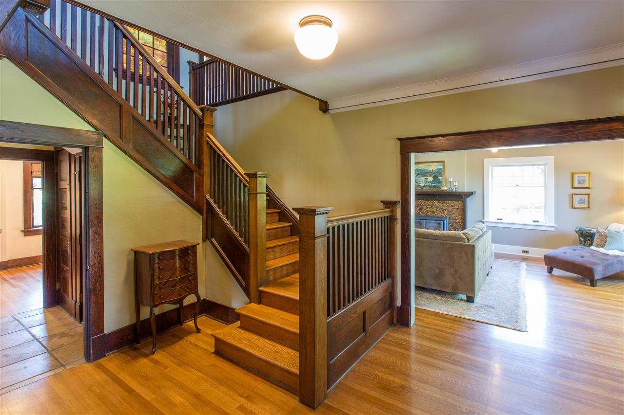 520 E 11th Ave - Photo 11