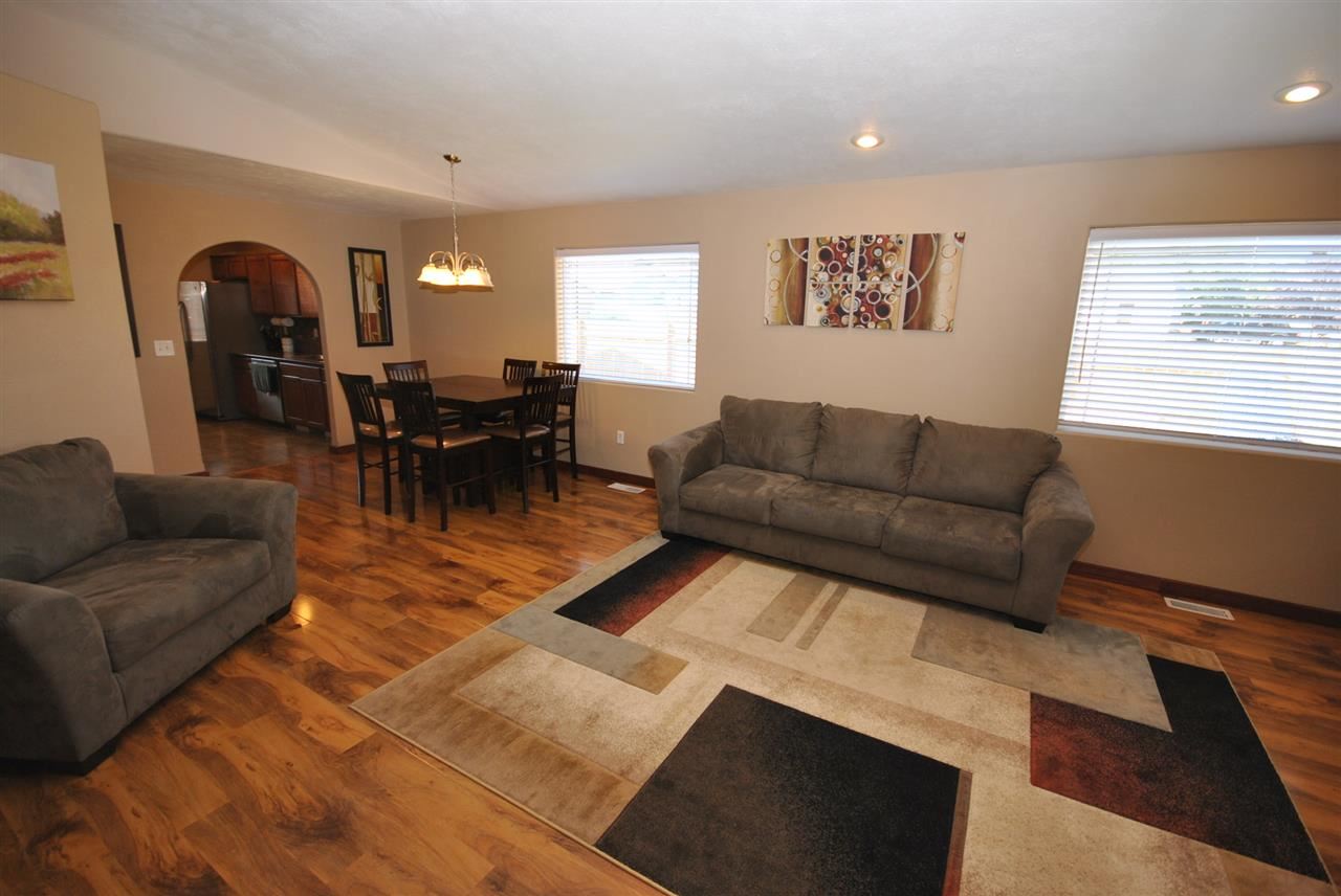 2821 N ALTAMONT - Photo 14