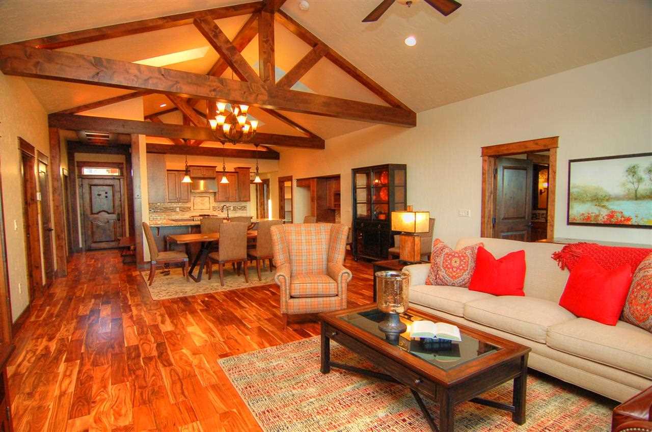 10124 N Milbrath Ln - Photo 3