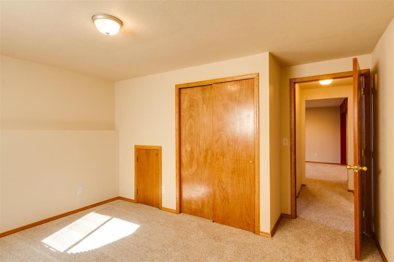 16008 E 6th Ln - Photo 9