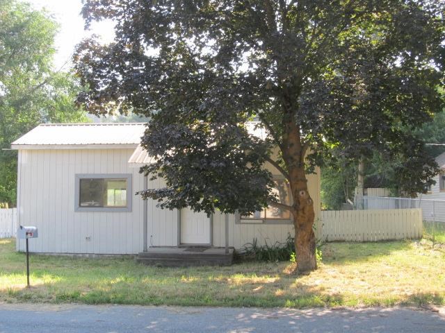 820 N Lincoln St - Photo 2