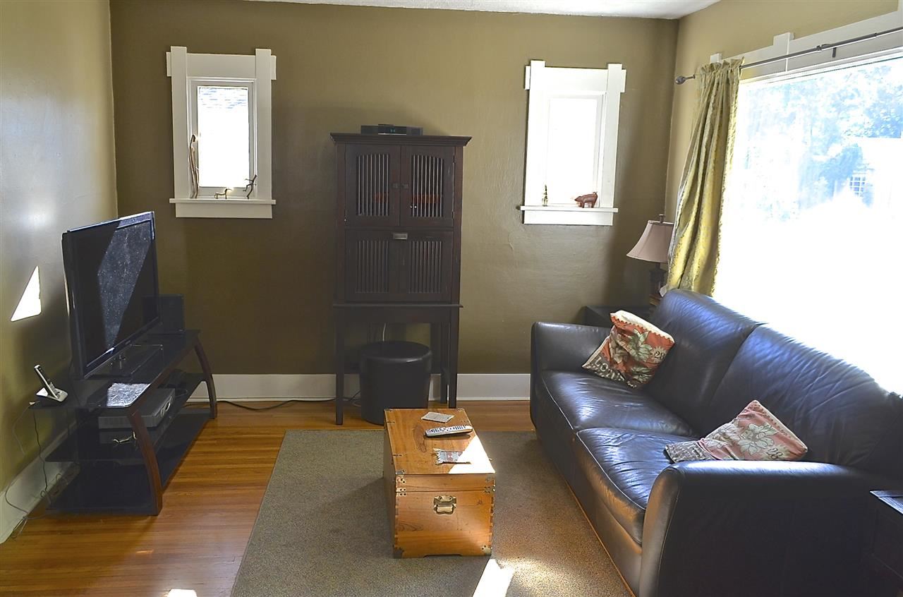 1003 E 33RD Ave - Photo 3