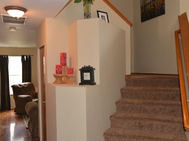 1713 N Harmony Ln - Photo 9