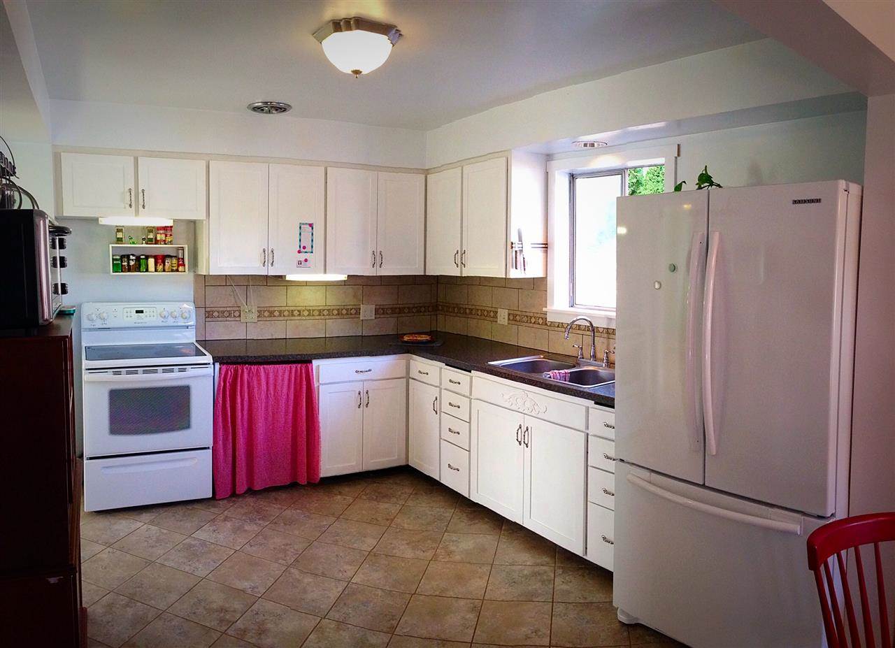 2813 E 5TH Ave - Photo 3