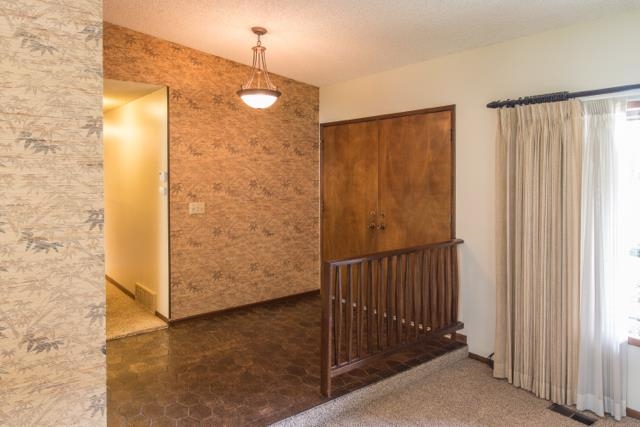 10923 E 30th Ave - Photo 3