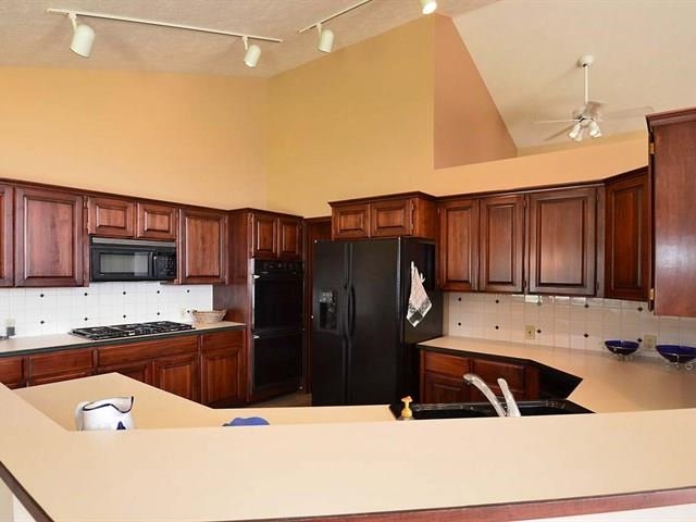 5205 N Mulvaney Ct - Photo 7