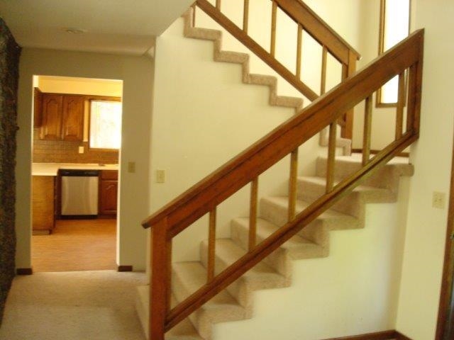 1204 E Woodglen - Photo 10
