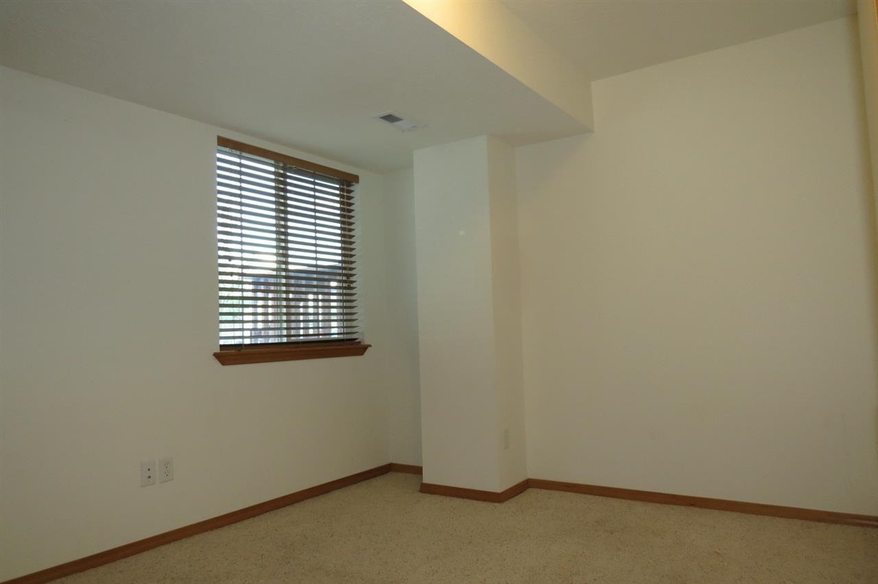 807 E Collin Ave - Photo 10