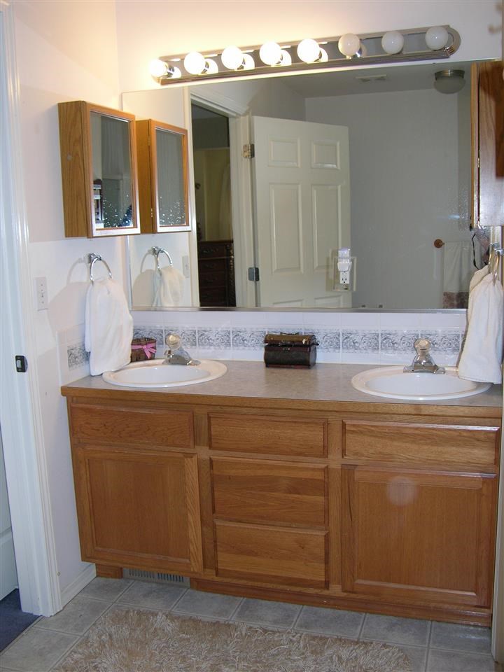 18511 E 9TH Ct - Photo 10