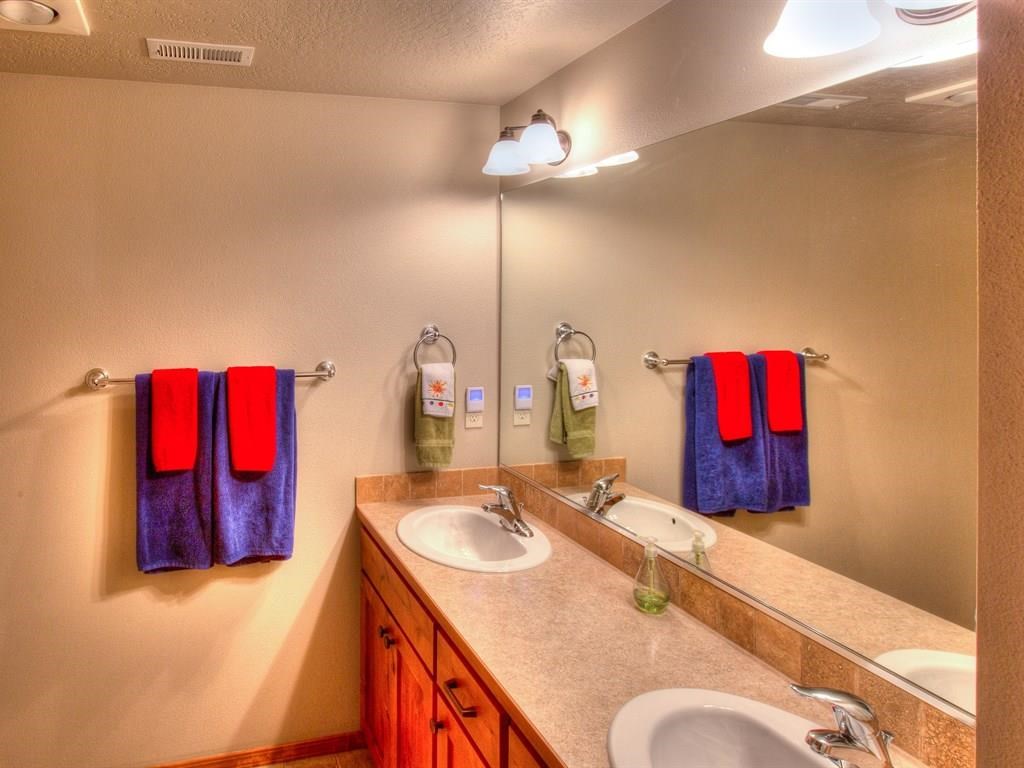 4428 S Mitchell Ln - Photo 17