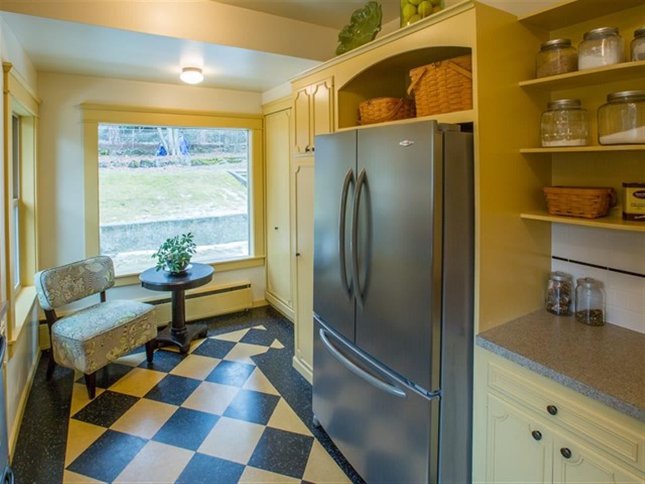 930 E 19th Ave - Photo 8