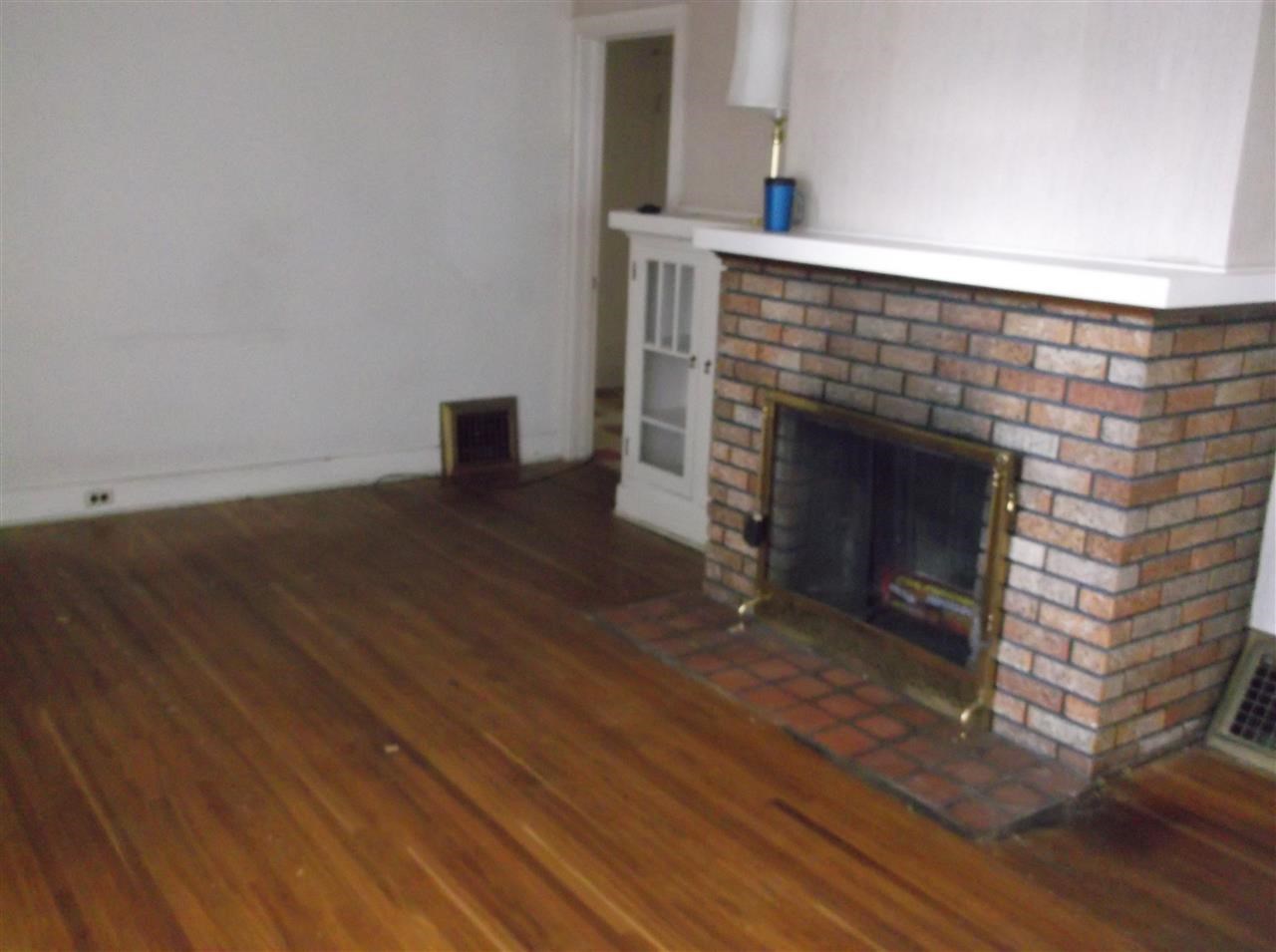 2118 W JACKSON - Photo 2