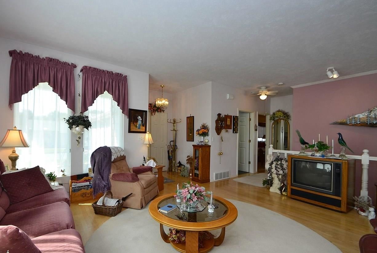 204 N Moffitt Ln - Photo 3