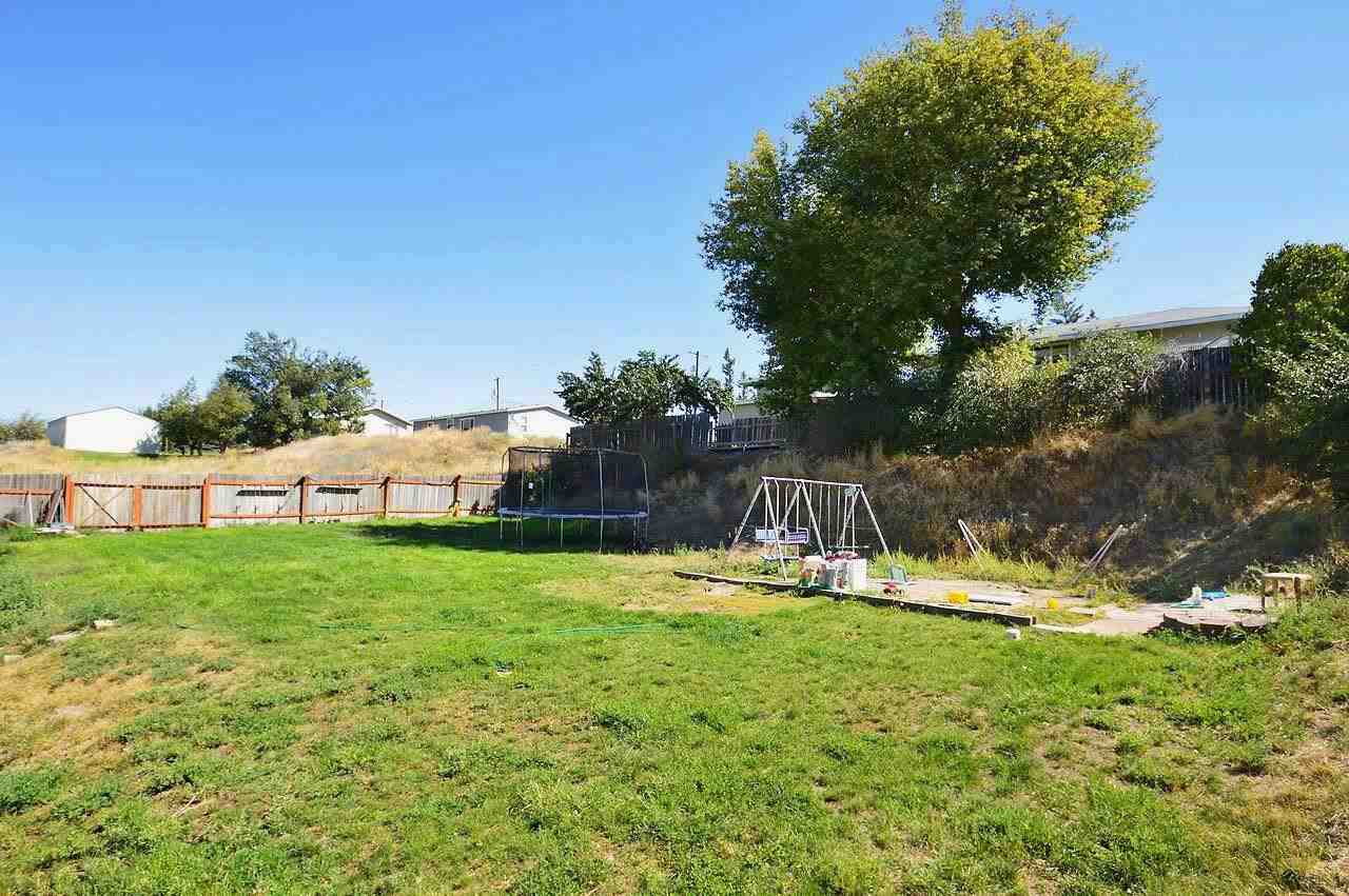 905 Ross - Photo 18