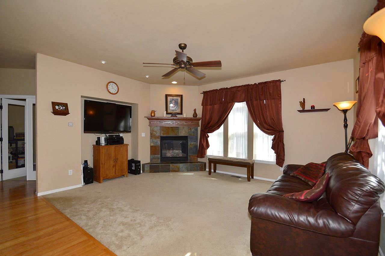905 Ross - Photo 4