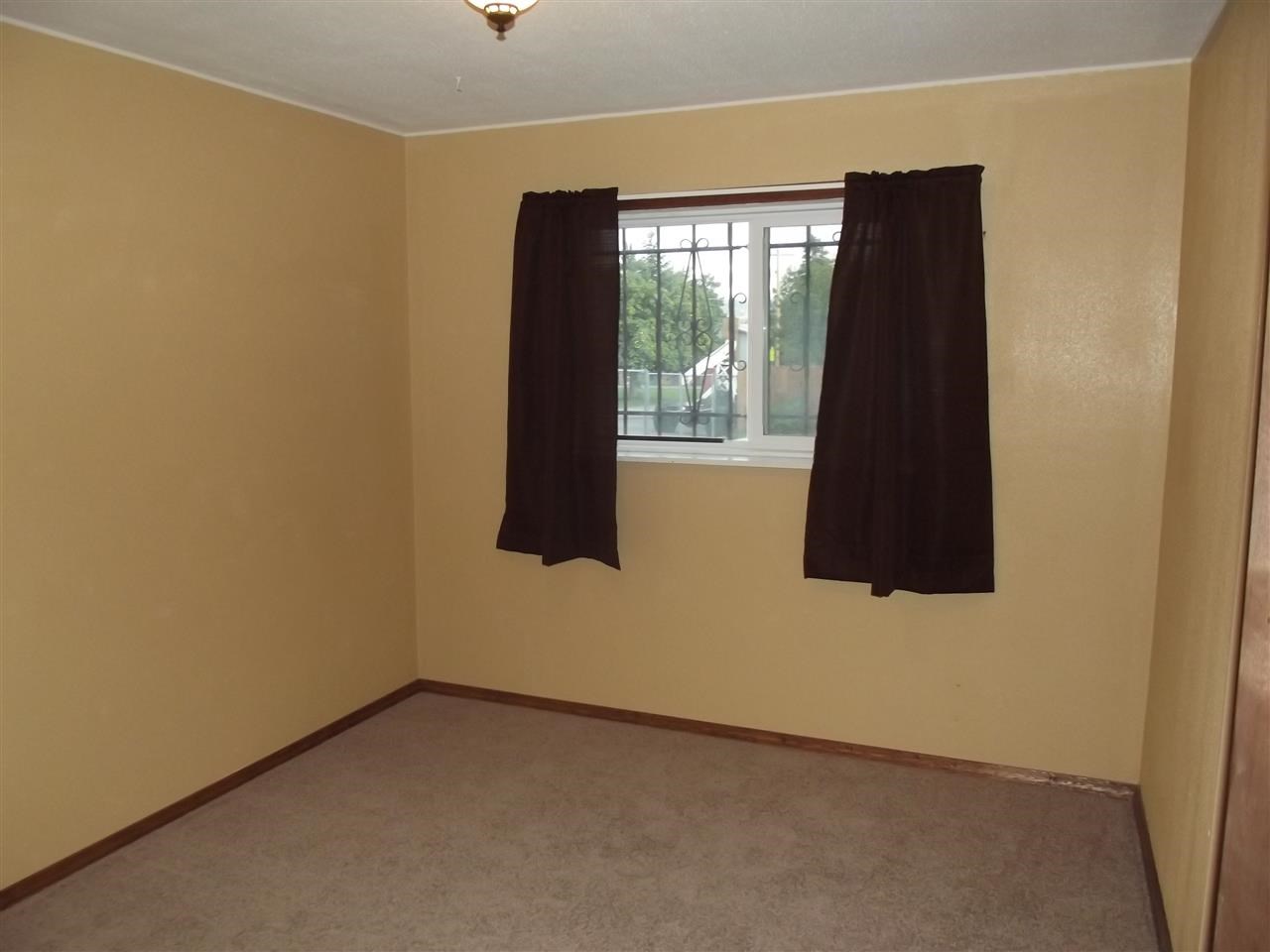 3328 E Courtland Ave - Photo 15