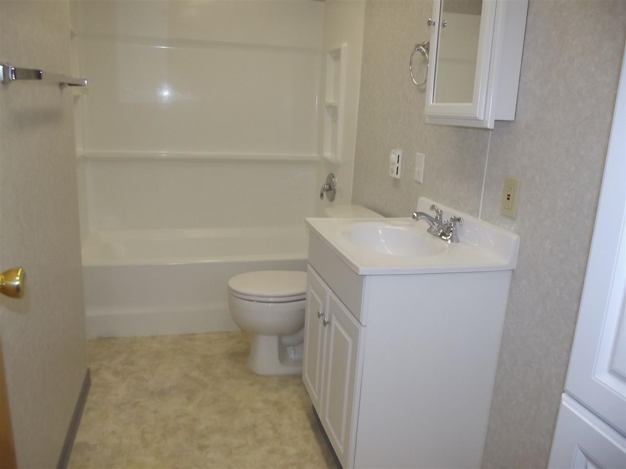 3328 E Courtland Ave - Photo 16
