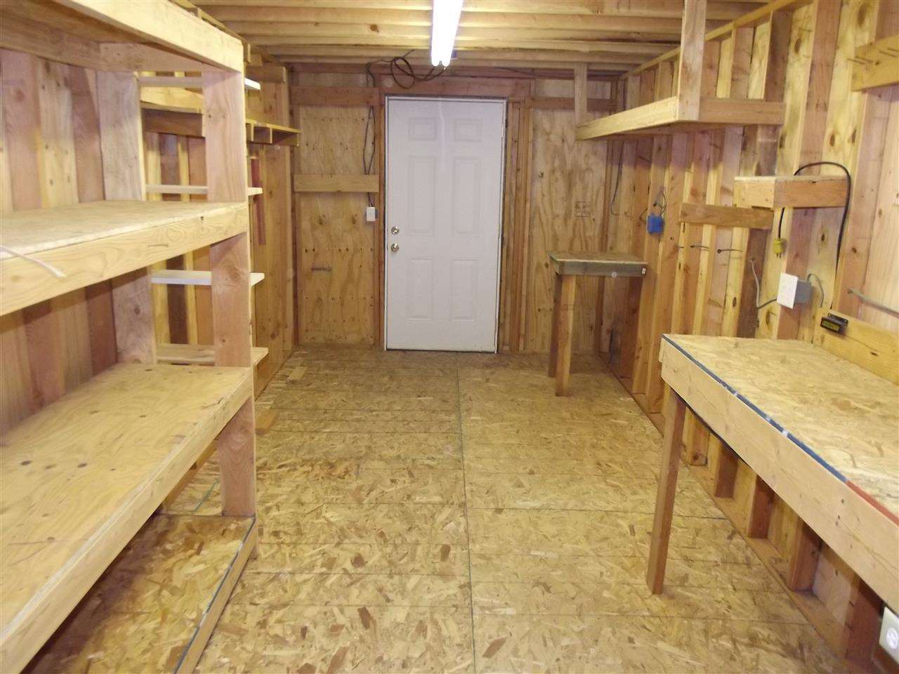 3328 E Courtland Ave - Photo 20