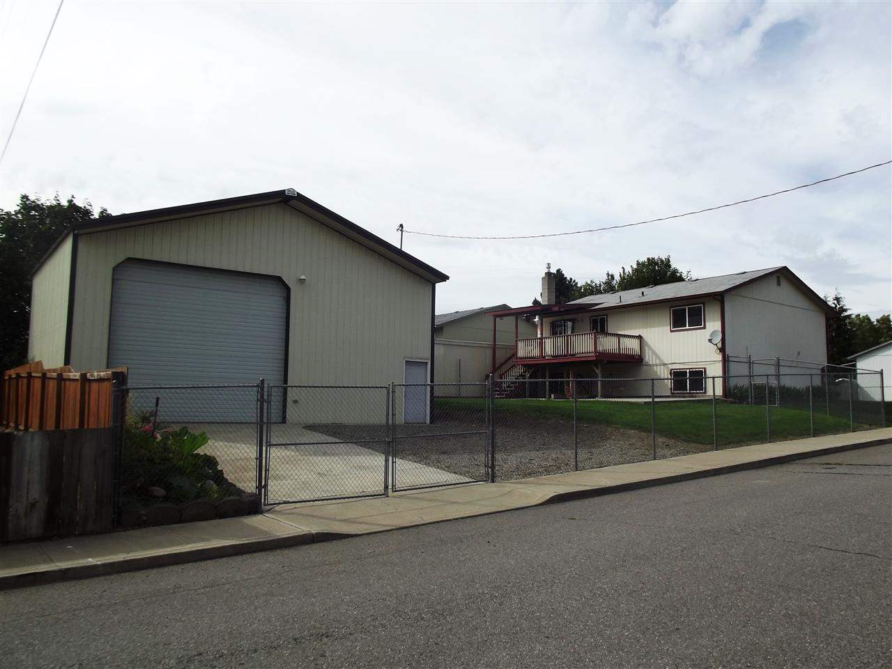3328 E Courtland Ave - Photo 3