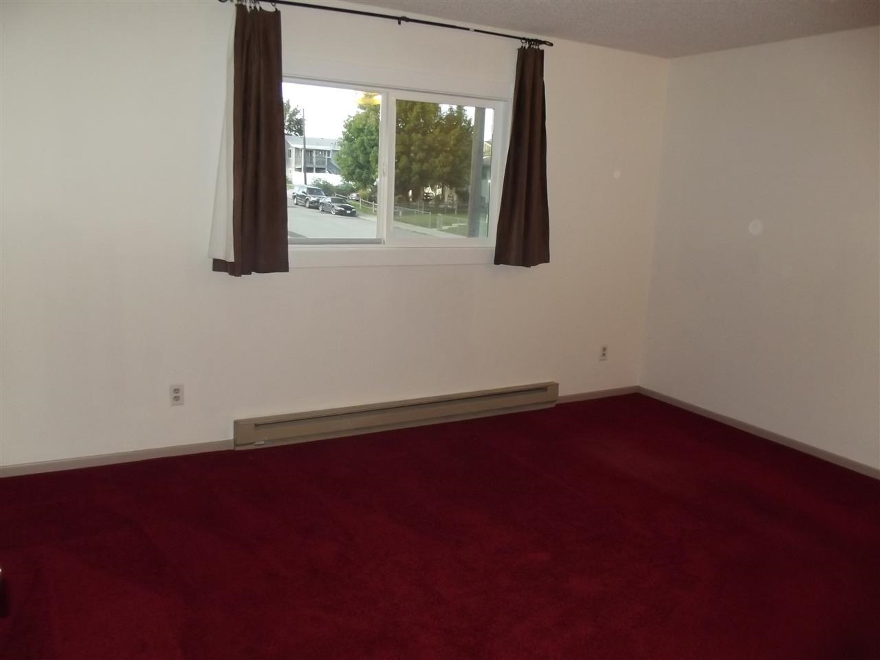 3328 E Courtland Ave - Photo 8