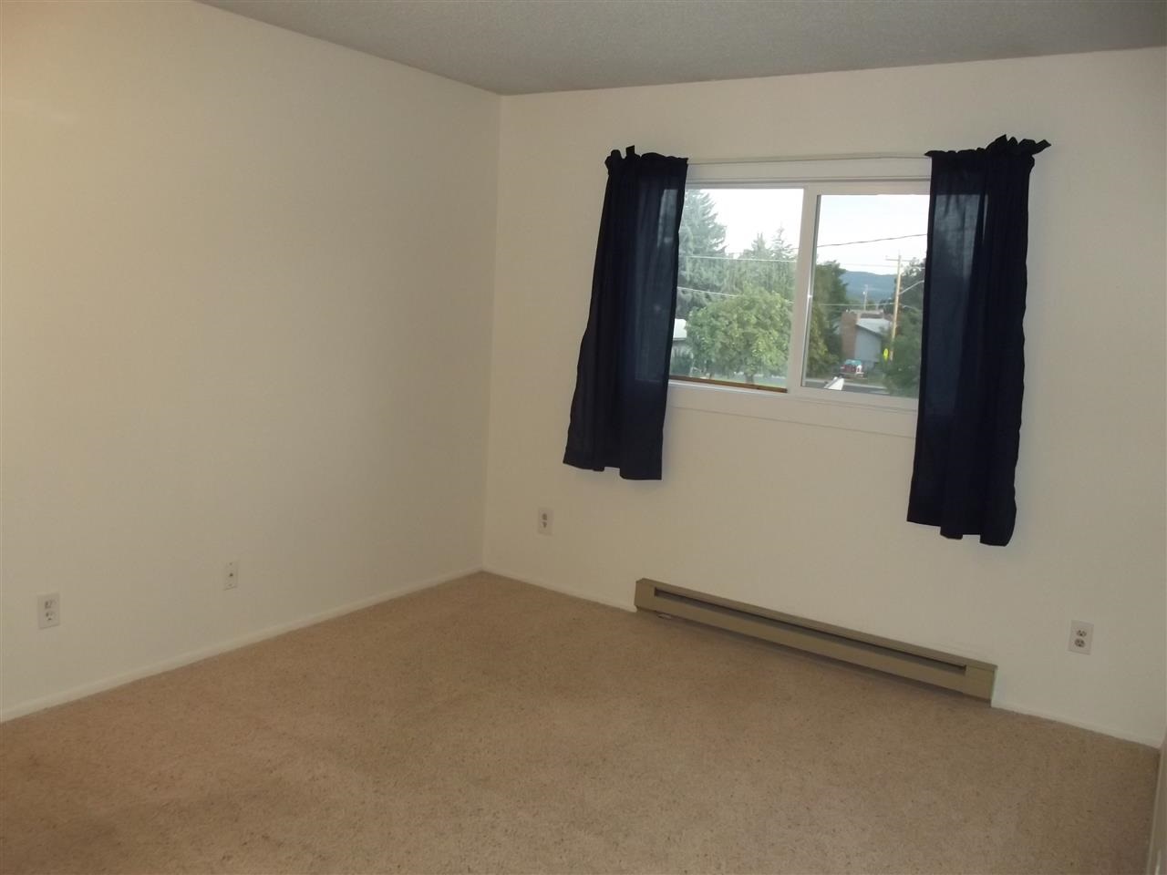 3328 E Courtland Ave - Photo 10