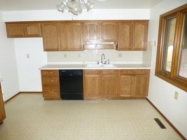 3327 W Bruce Ave - Photo 4