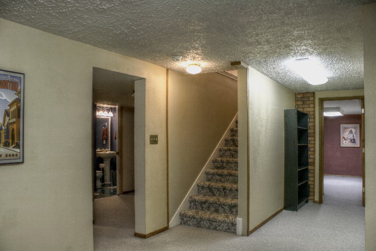 630 E High Dr - Photo 16