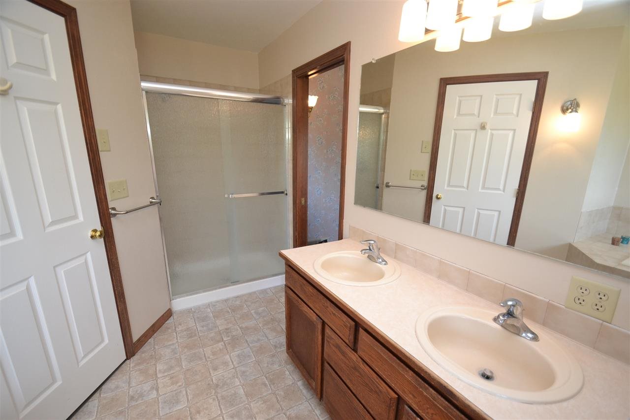 21618 N PERRY Rd - Photo 17