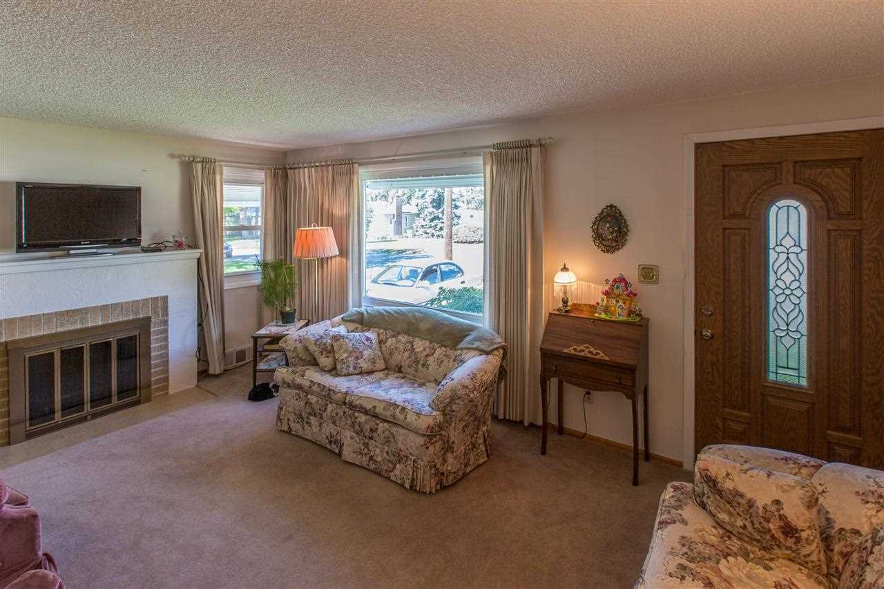 5328 N Allen Place St - Photo 3