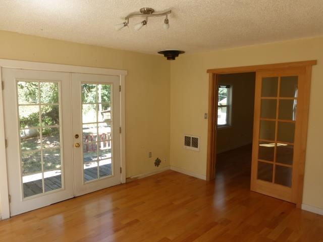 3238 W North Loop Ave - Photo 16