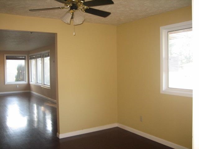 12506 E 16th Avenue - Photo 4