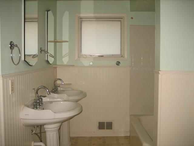 12506 E 16th Avenue - Photo 7