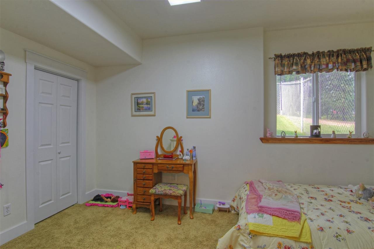 720 W Fender Rd - Photo 18