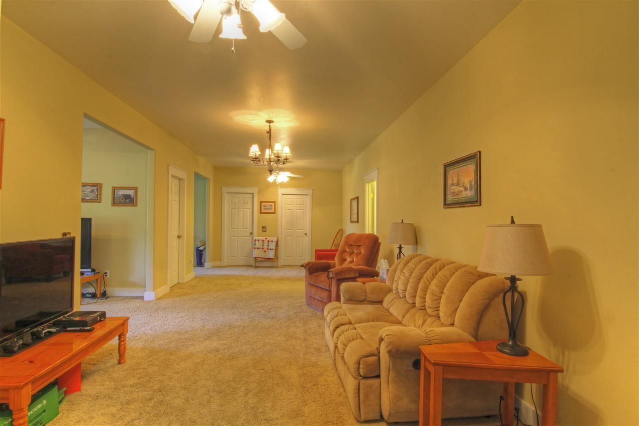 720 W Fender Rd - Photo 19