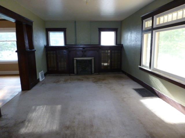 820 E 9th Ave - Photo 5
