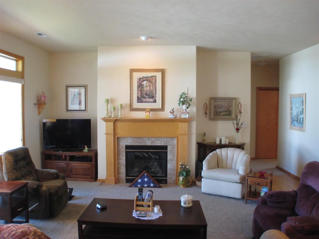 2619 E 62nd Ln. - Photo 5