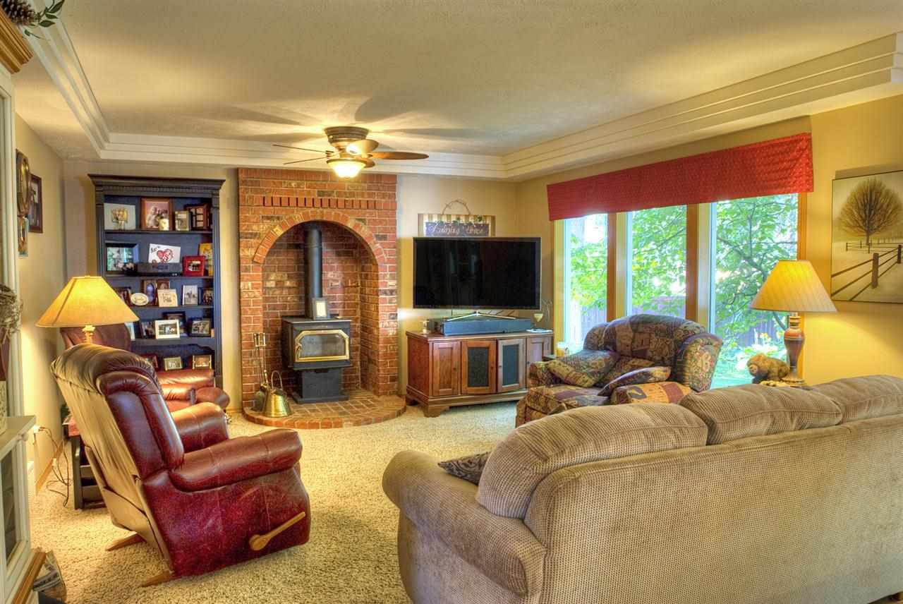 16603 N Nevada Ct - Photo 3
