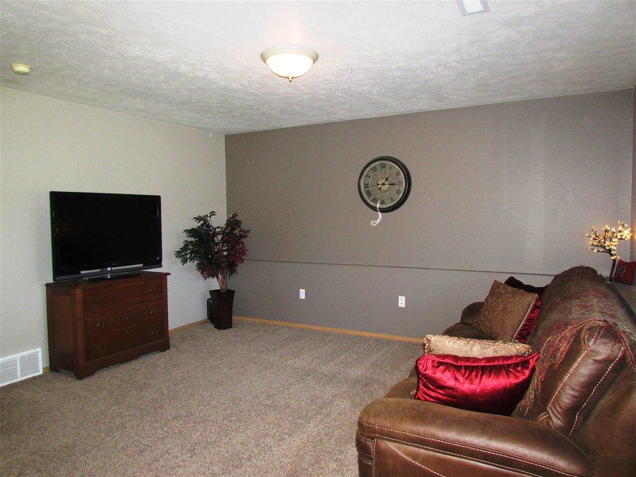 19121 E Baldwin Ln - Photo 14
