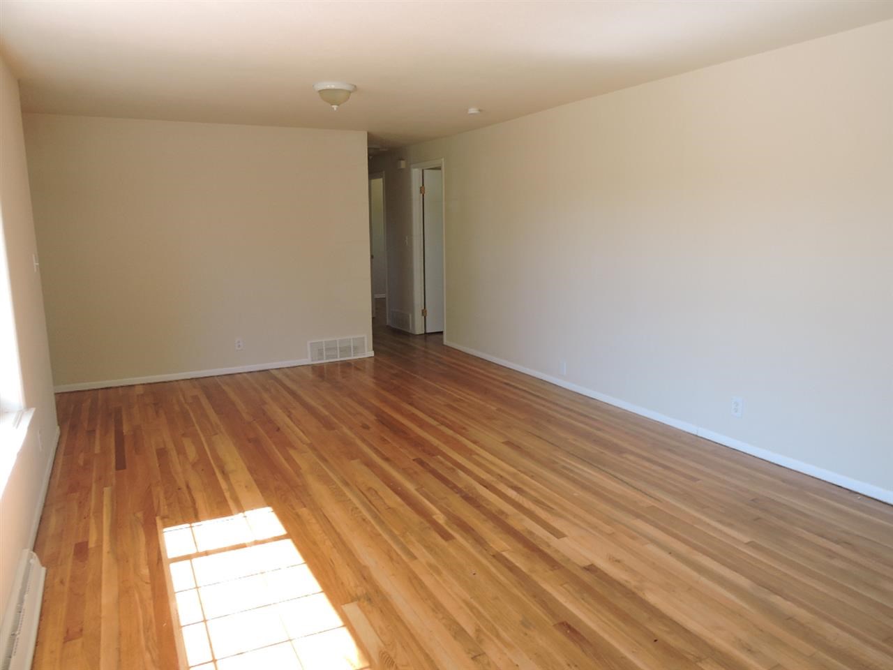 13315 E DESMET Ave - Photo 3
