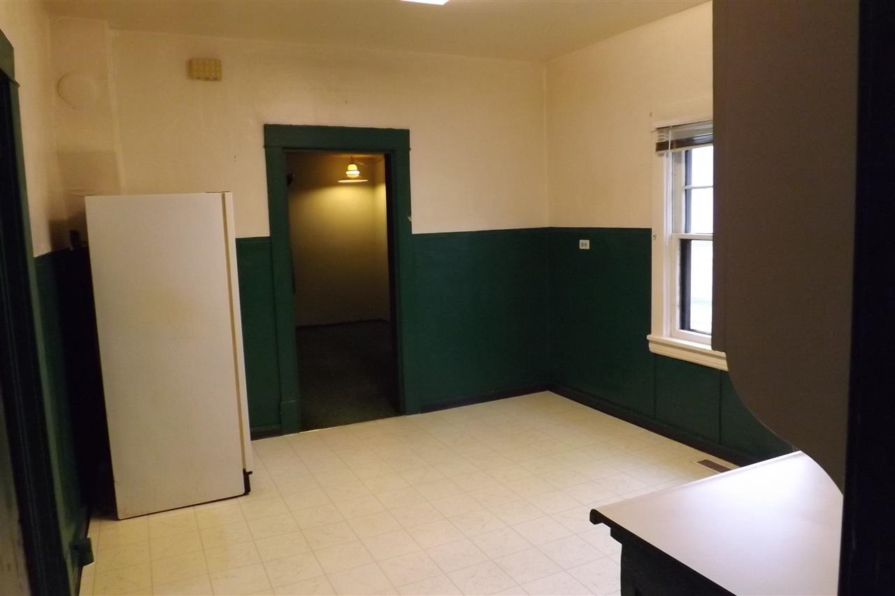 1203 E Queen Ave - Photo 6