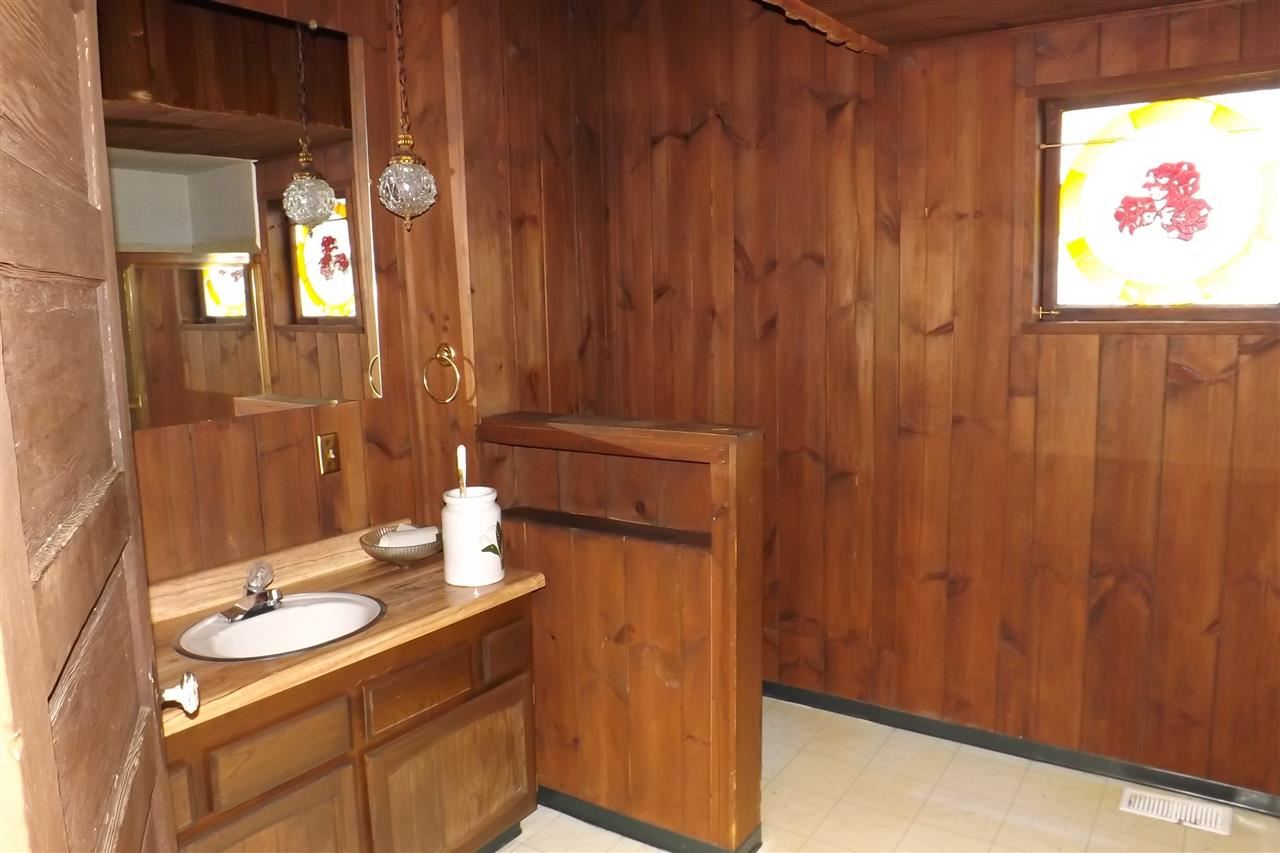 1203 E Queen Ave - Photo 8
