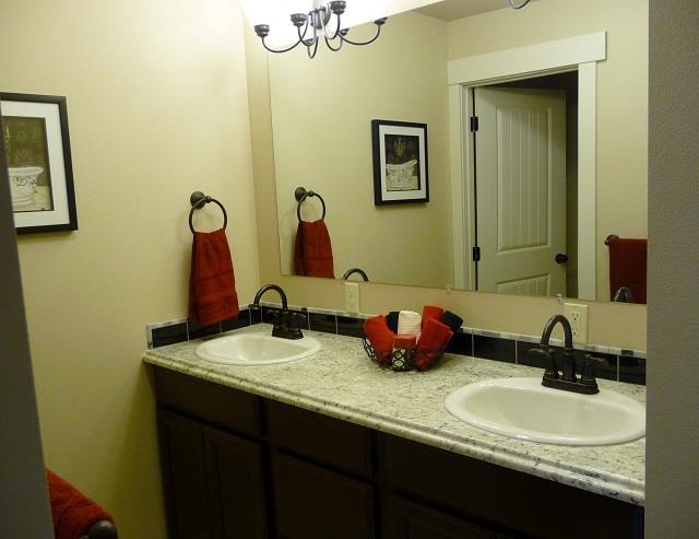 16820 W Laurel Dr - Photo 3