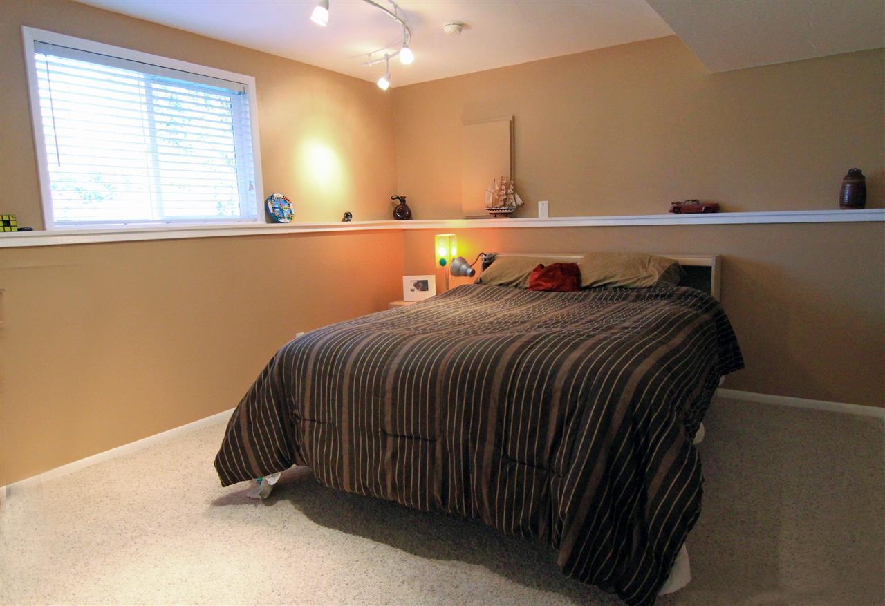1115 E Greenleaf - Photo 14