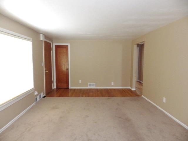 1127 E Kiernan Ave - Photo 3