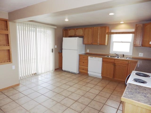 1127 E Kiernan Ave - Photo 5