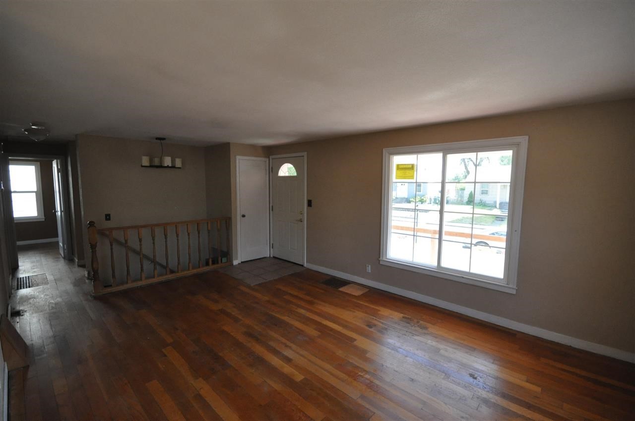 2412 W OLYMPIC Ave - Photo 3