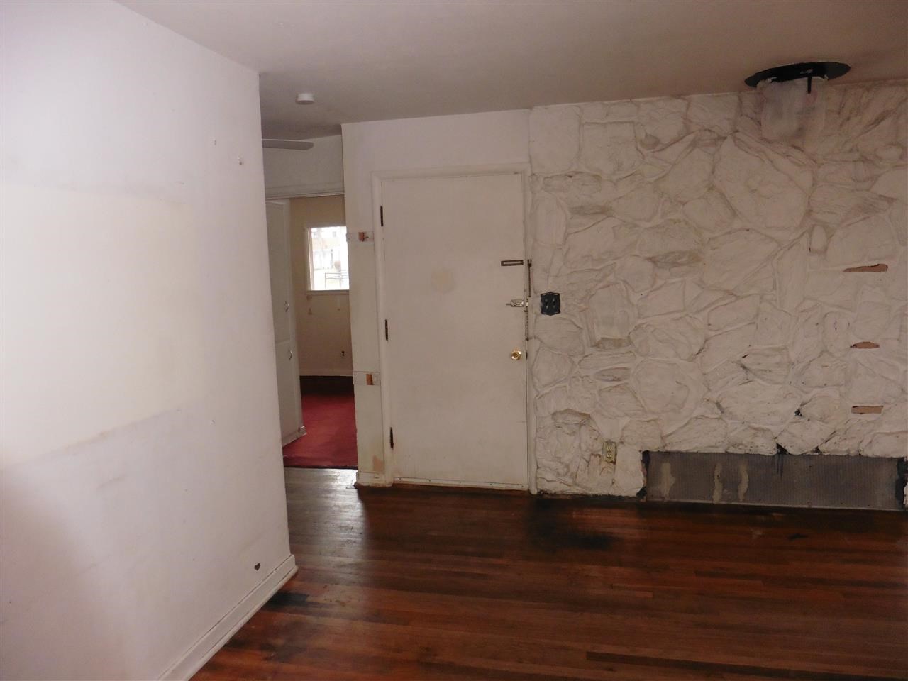 3608 E Grace Ave - Photo 4