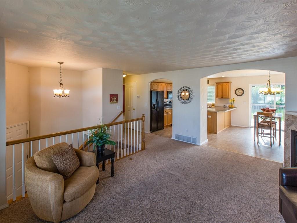 1608 N Tschirley Ln - Photo 5