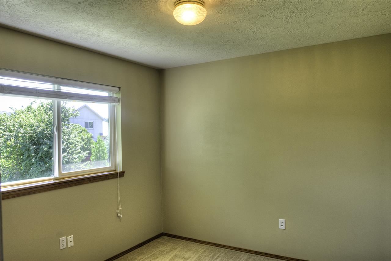5711 S Sycamore St - Photo 18
